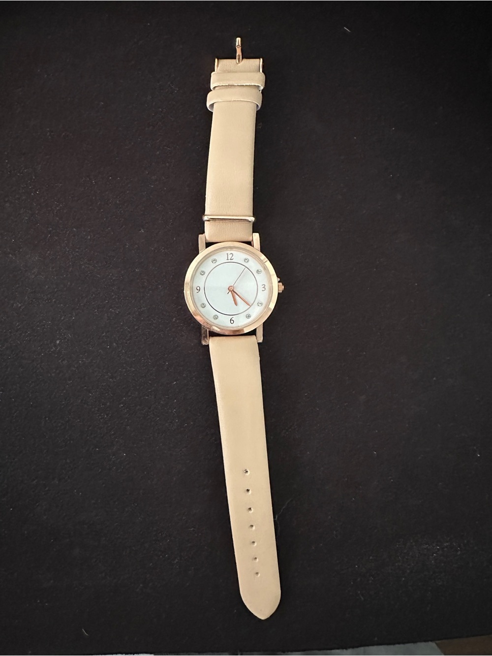 Beige Leather-Strap Women's Watch - Minimalist Analog Design